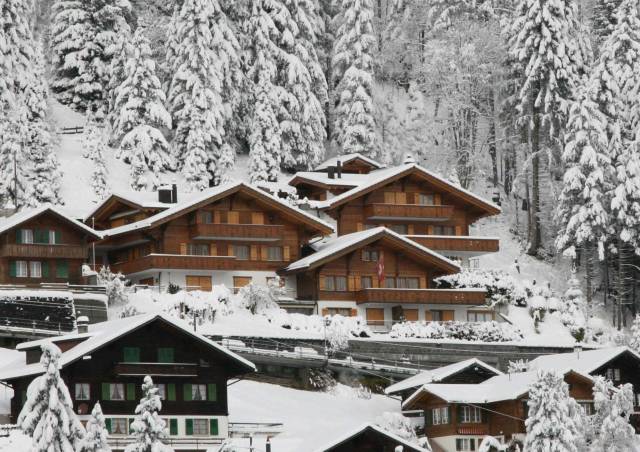 Adelboden, Überbauung Adlersitz